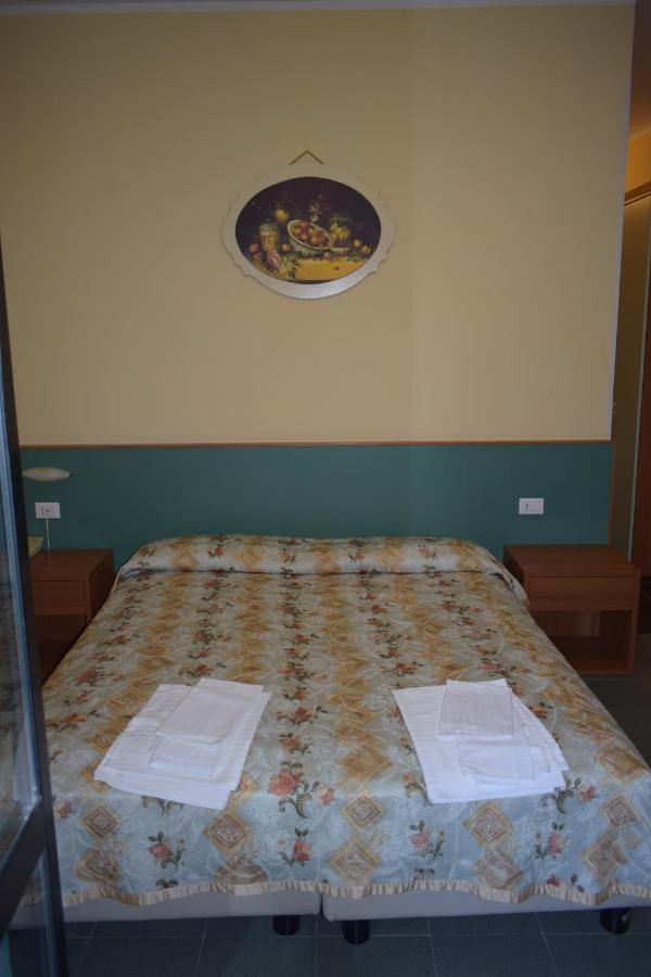 Hotel River Civitella Roveto Exterior foto